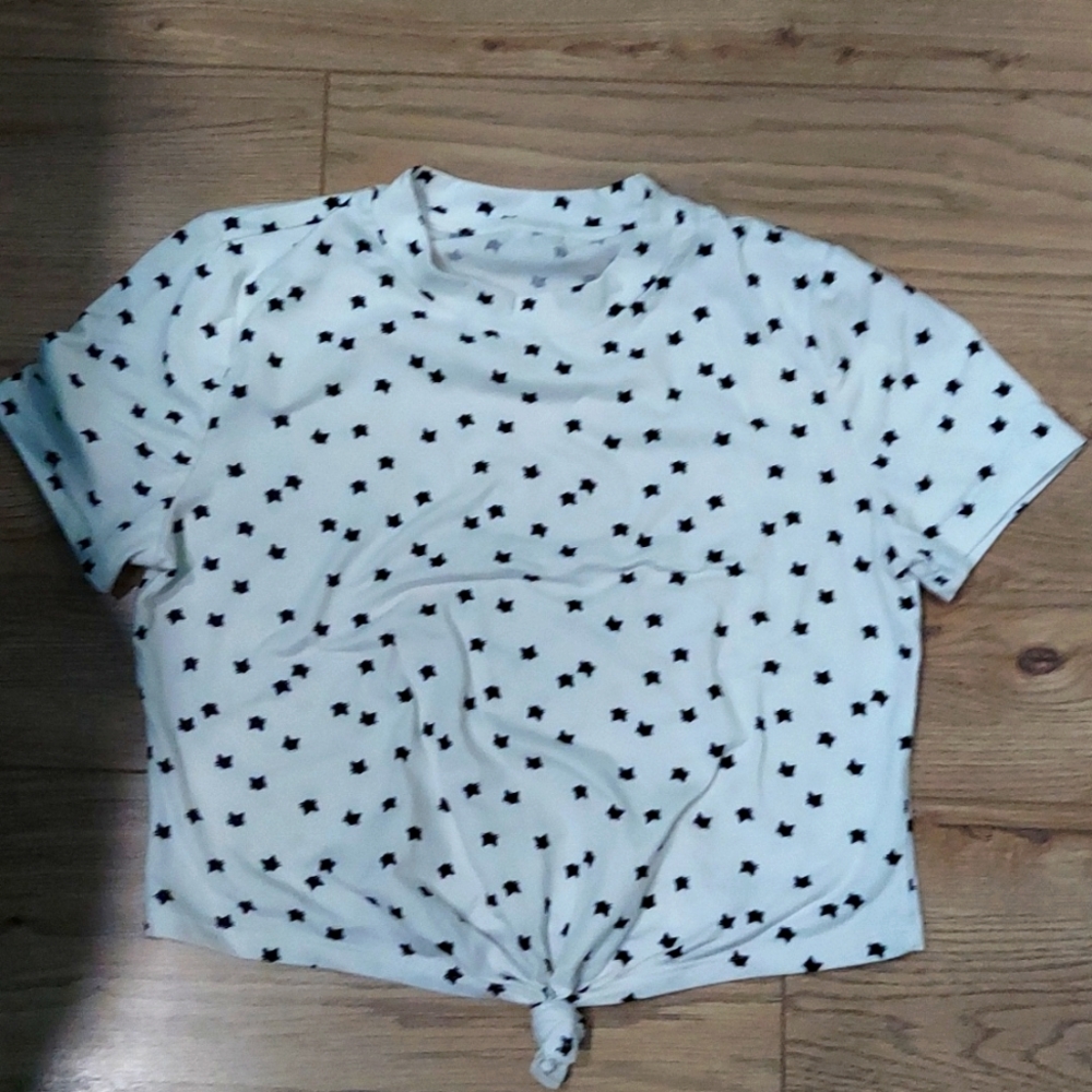 Cute white cropped tied up shirt with black cats